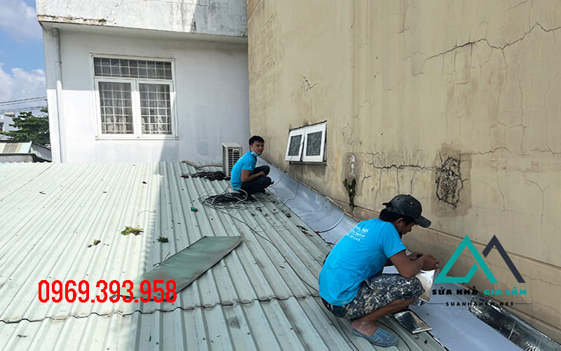 thi công chống dột mái tôn quận 3