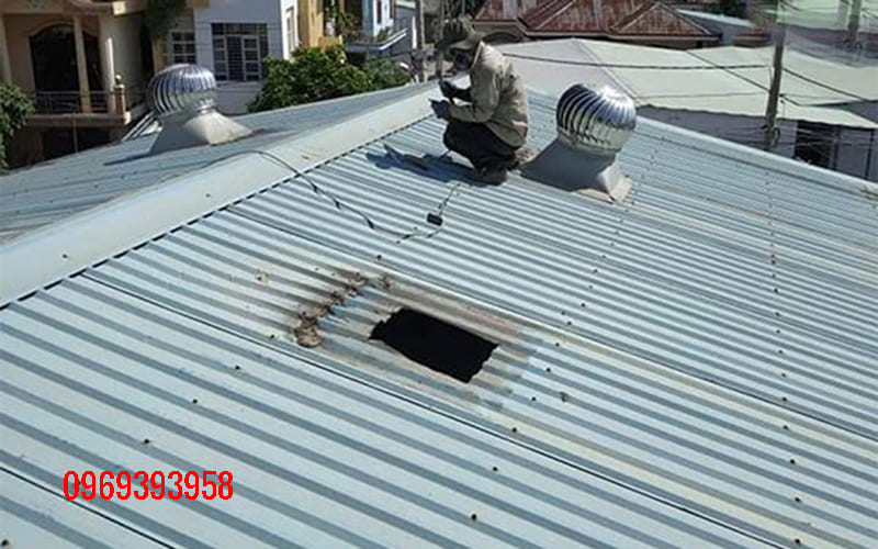 dịch vụ Chống Dột Mái Tôn Quận 10