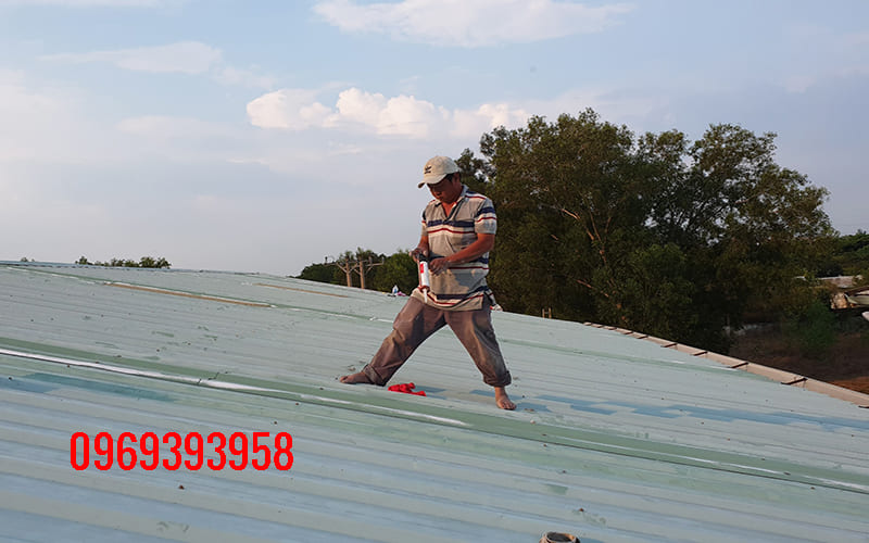 dịch vụ Chống Dột Mái Tôn Quận tân phú