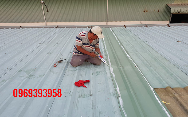 Thợ Chống Dột Mái Tôn Quận tân phú