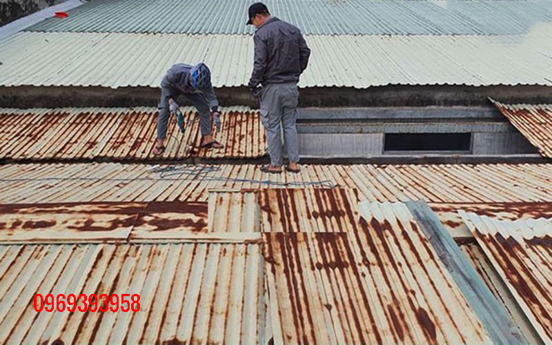 Thợ Chống Dột Mái Tôn Quận 10